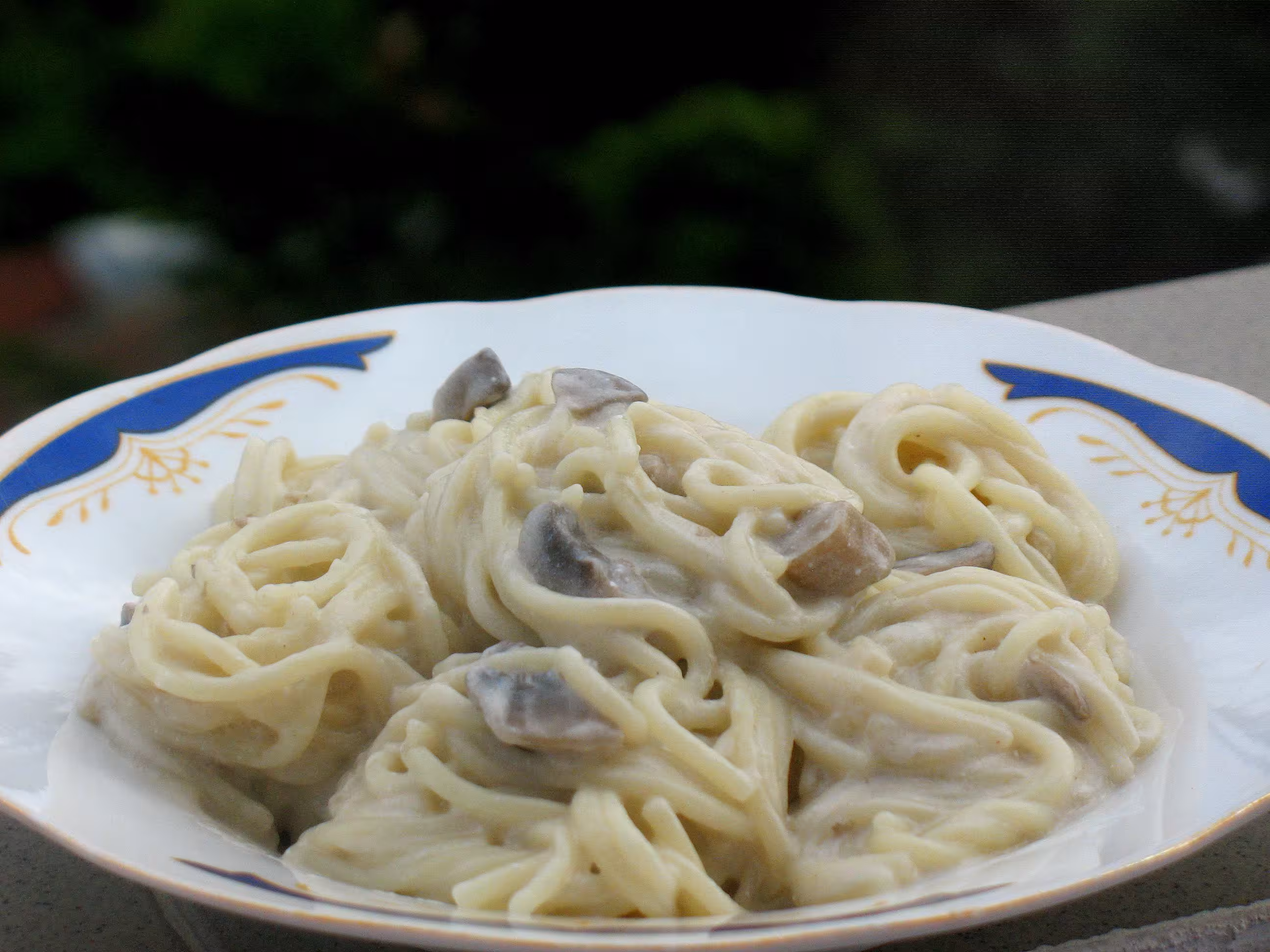 Paste cu smântână și ciuperci