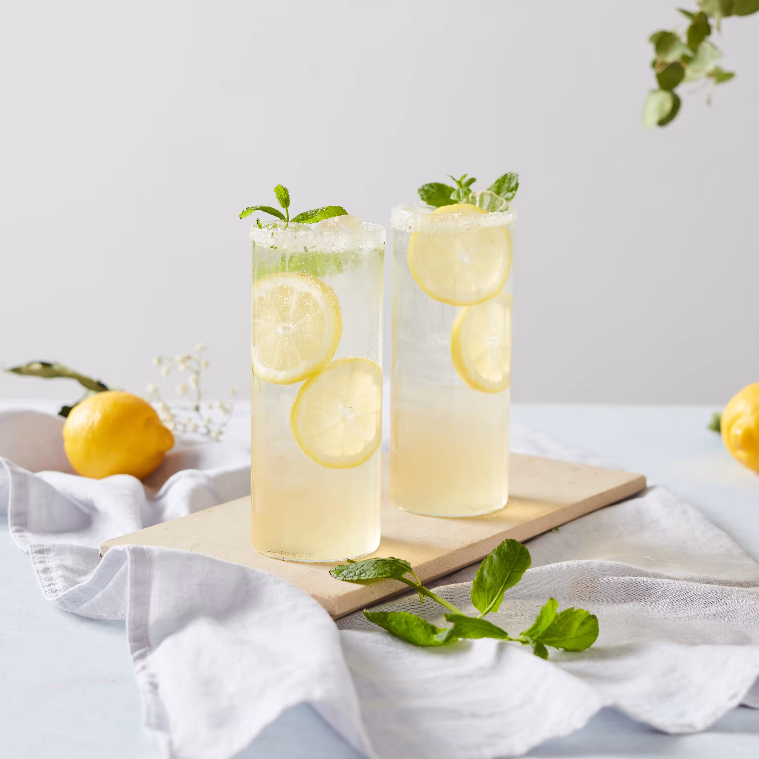Cocktail Elderflower Collins